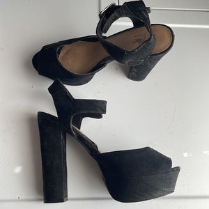 Black suede heels 7 1/2